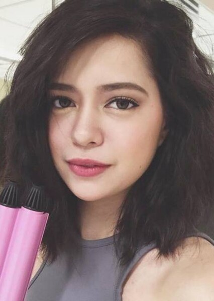 Sue Ramirez photo