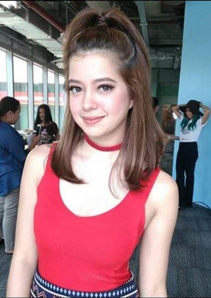 Sue Ramirez photo