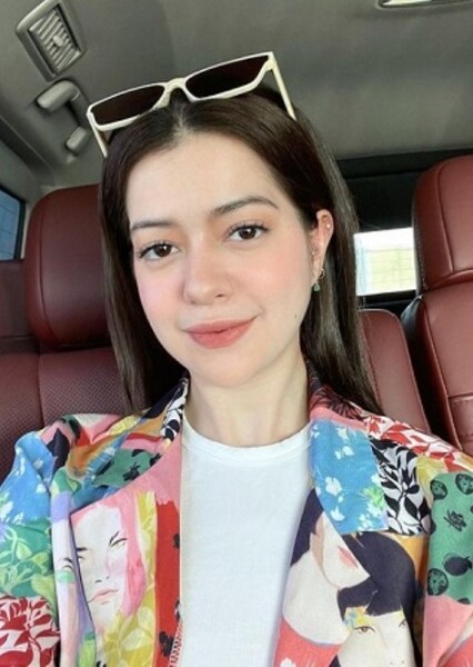 Sue Ramirez photo
