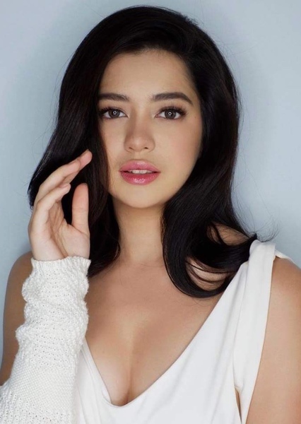 Sue Ramirez photo