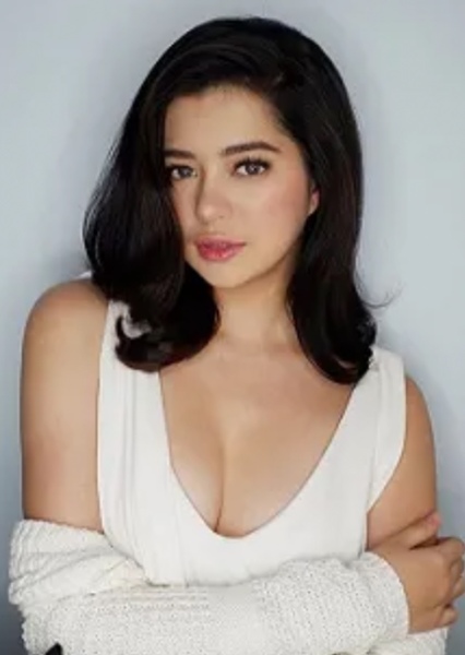 Sue Ramirez photo