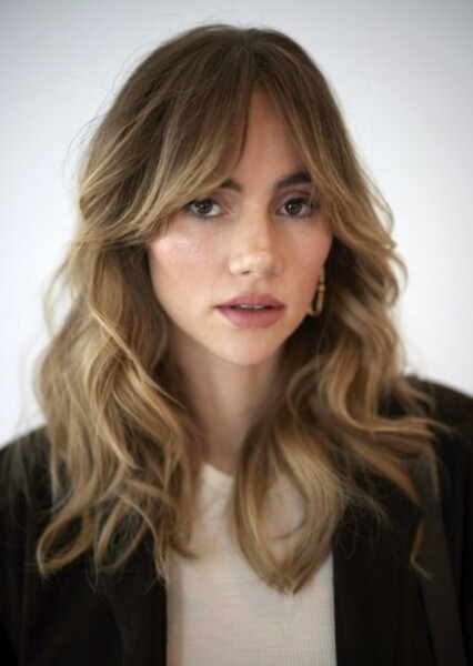 Suki Waterhouse