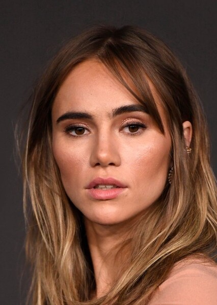 Suki Waterhouse