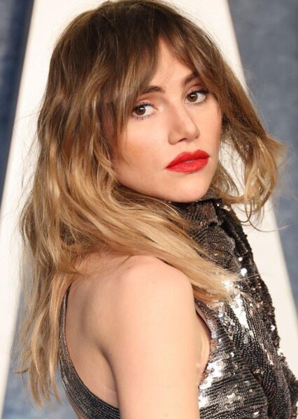 Suki Waterhouse photo