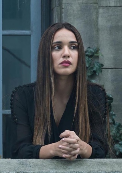 Summer Bishil photo