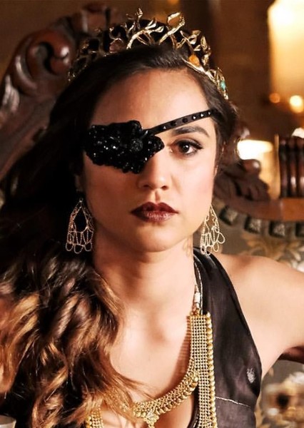 Summer Bishil