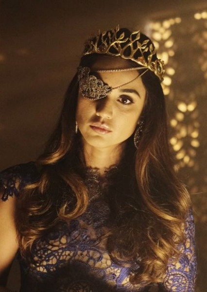 Summer Bishil photo