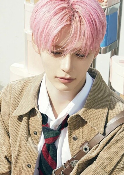 Sung Hanbin photo