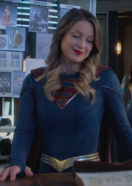 Supergirl (Arrowverse) photo