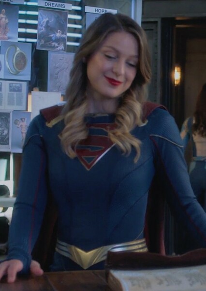Supergirl (Kara Danvers) photo
