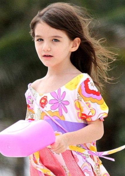 Suri Cruise photo