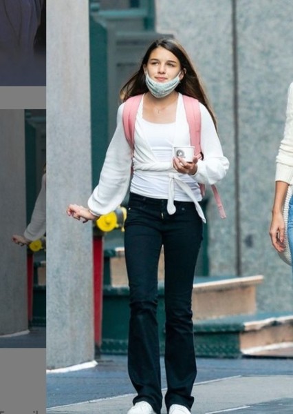 Suri Cruise photo