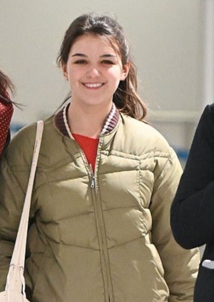 Suri Cruise photo