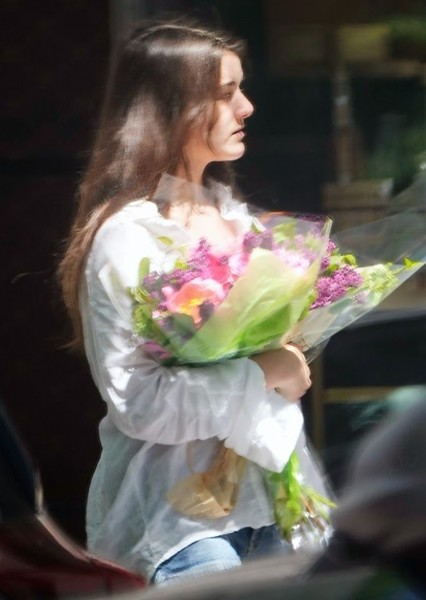 Suri Cruise photo