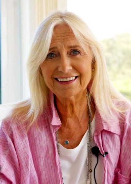 Susan George photo