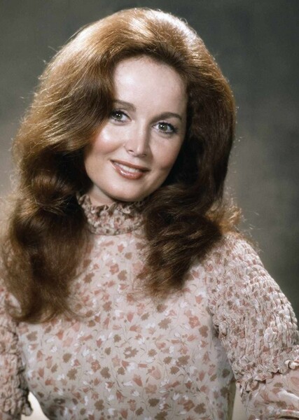 Suzanne Rogers photo