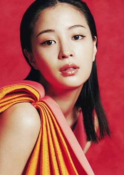 Suzu Hirose photo