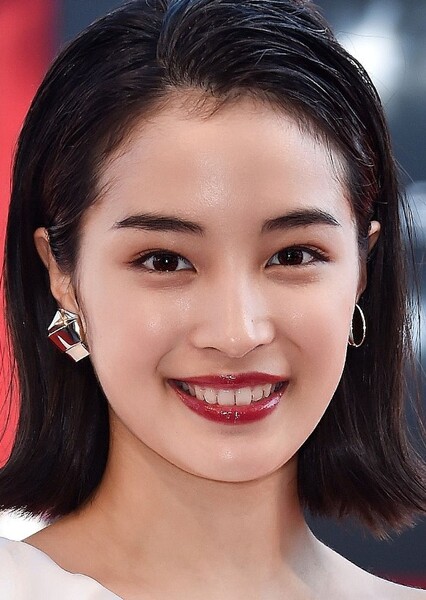 Suzu Hirose photo