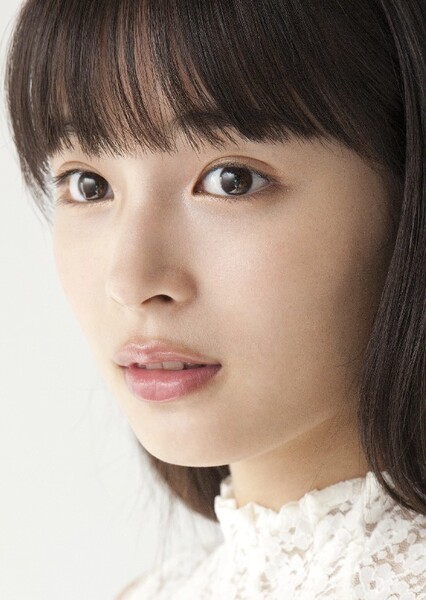 Suzu Hirose photo