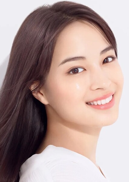 Suzu Hirose