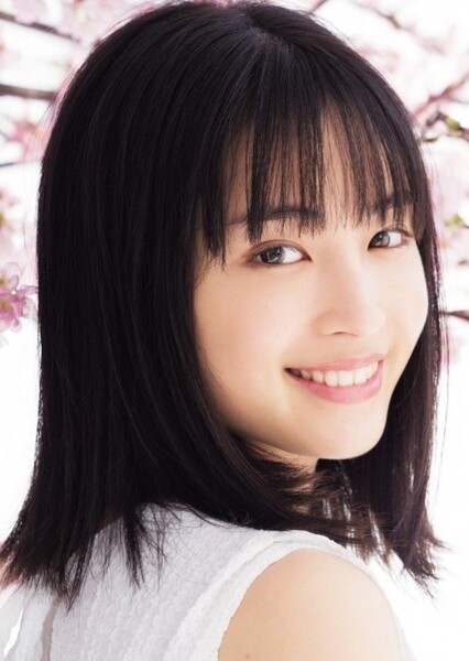 Suzu Hirose photo