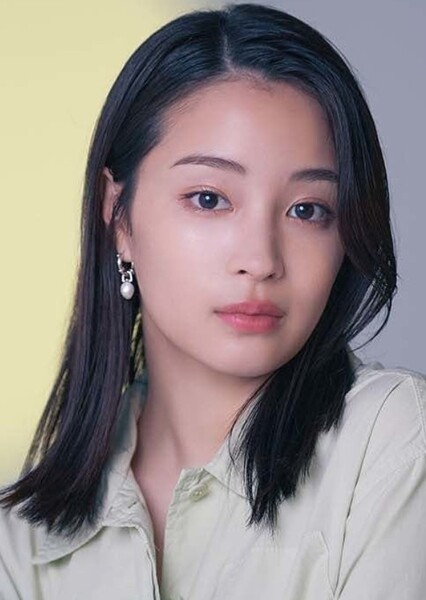 Suzu Hirose photo
