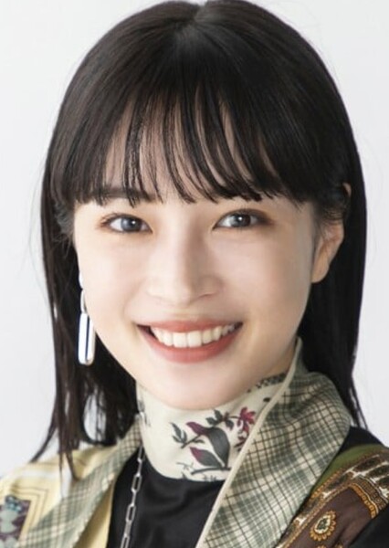 Suzu Hirose photo
