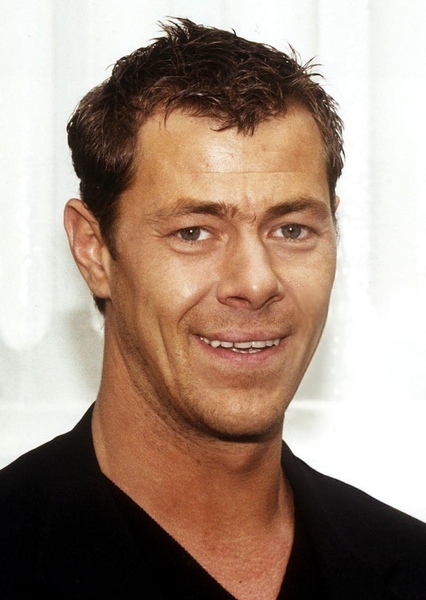 Sven Martinek photo