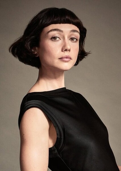 Sydney Chandler photo