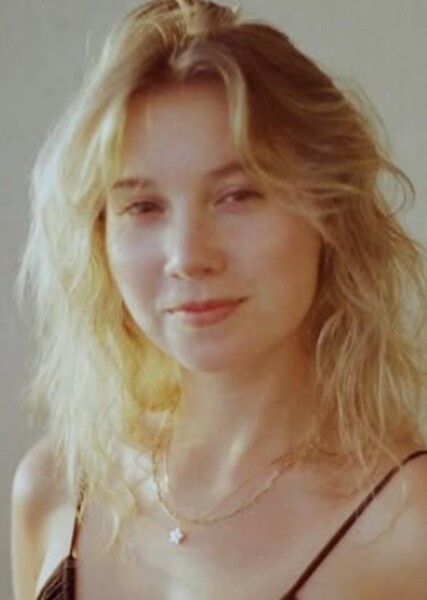 Sydney Rose photo