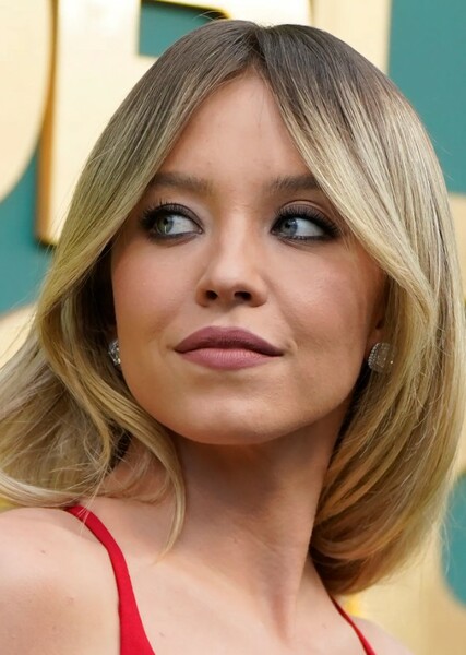 Sydney Sweeney photo
