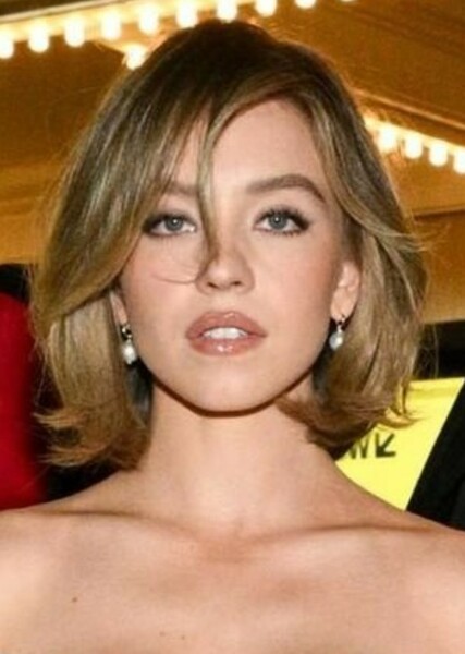 Sydney Sweeney photo