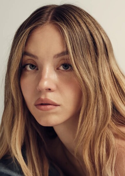 Sydney Sweeney photo