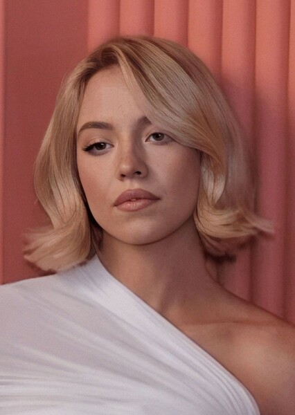 Sydney Sweeney photo