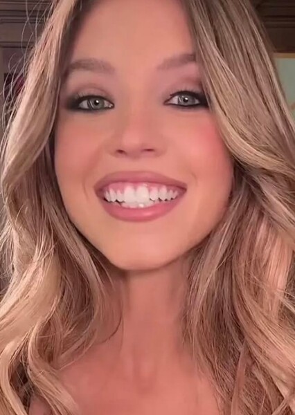 Sydney Sweeney photo