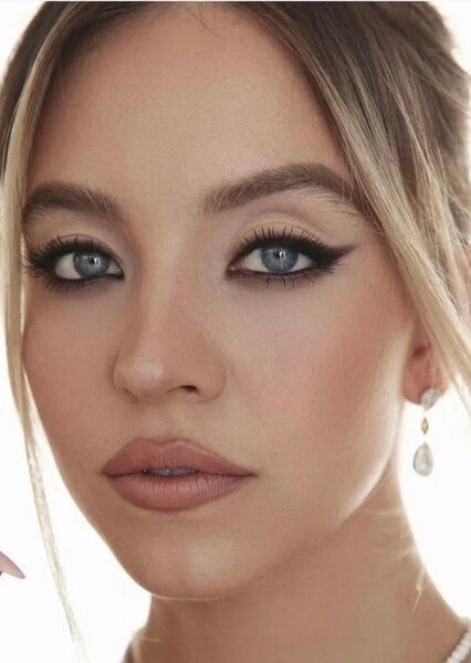Sydney Sweeney photo
