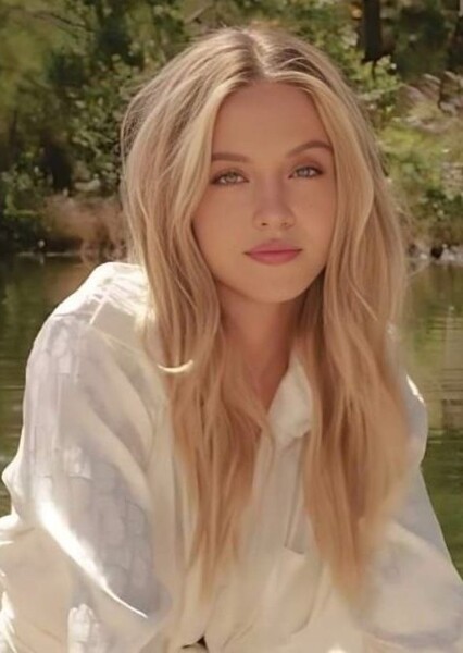 Sydney Sweeney photo