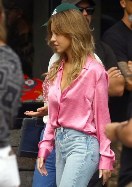 Sydney Sweeney photo
