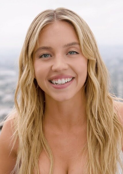 Sydney Sweeney photo