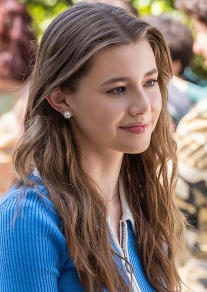 Sydney Taylor photo
