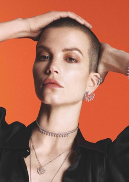 Sylvia Hoeks