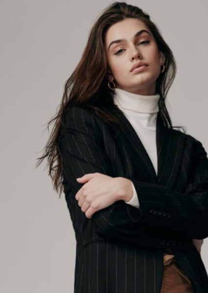 Taegan Collins photo