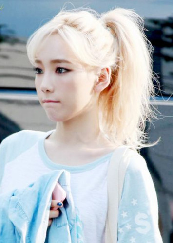 Taeyeon Kim photo
