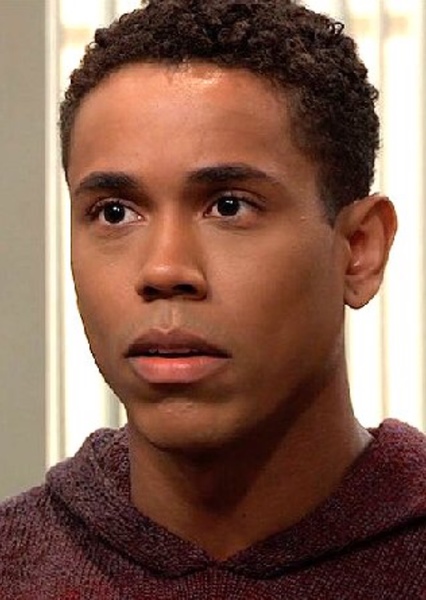 Tahj Bellow photo