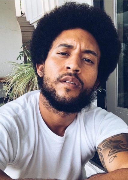 Tahj Mowry photo