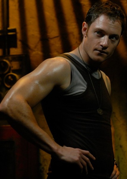 Tahmoh Penikett photo