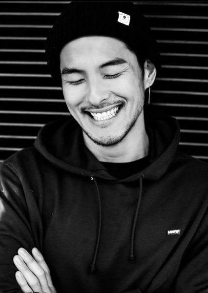 Takayuki Suzuki photo