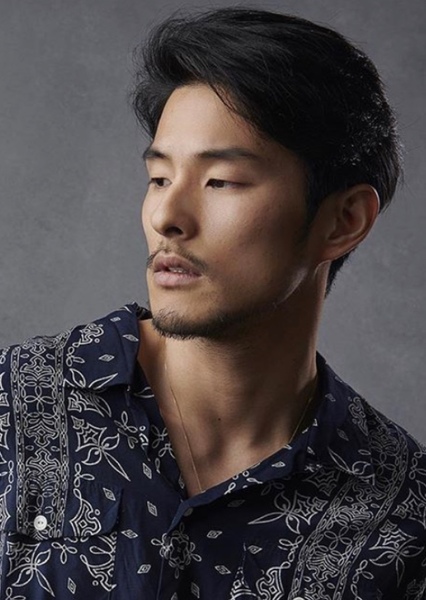 Takayuki Suzuki photo