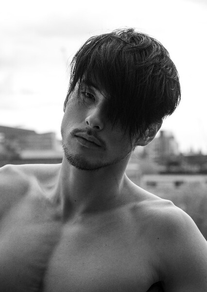 Takayuki Suzuki photo