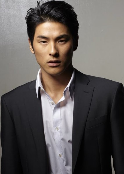 Takayuki Suzuki photo